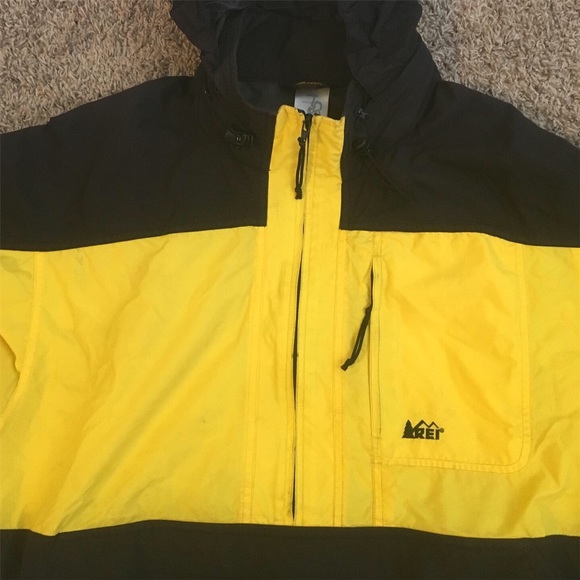 Vintage REI windbreaker - Picture 2 of 3